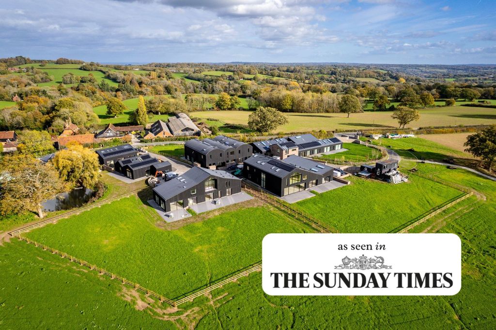 Property photo 1 of 28