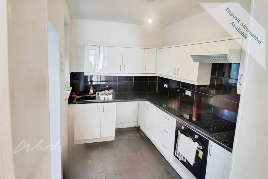 Property photo 2 of 5 Burnt Oak Kitchen