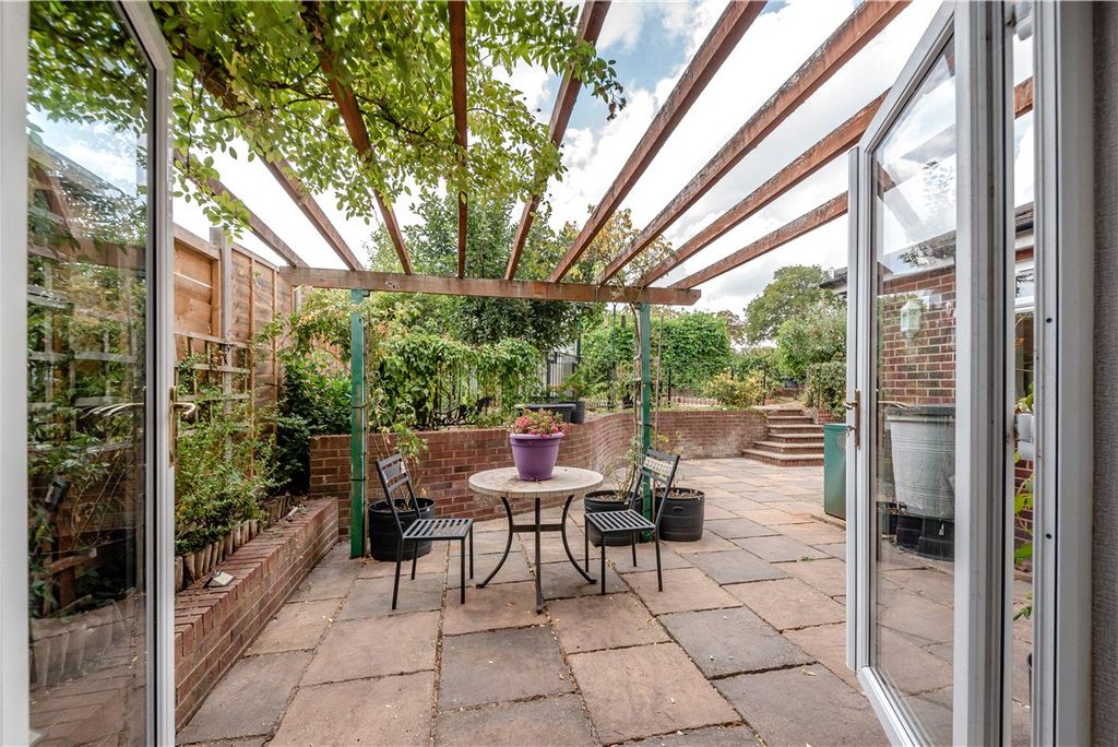 Property photo 2 of 14 Outside