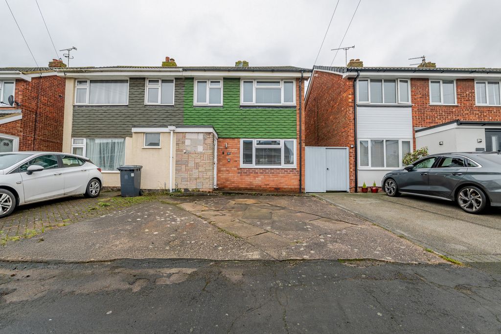 Property photo 1 of 18