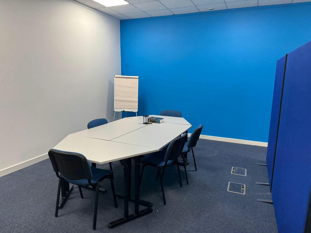 Property photo 2 of 6 Internal.Jpg