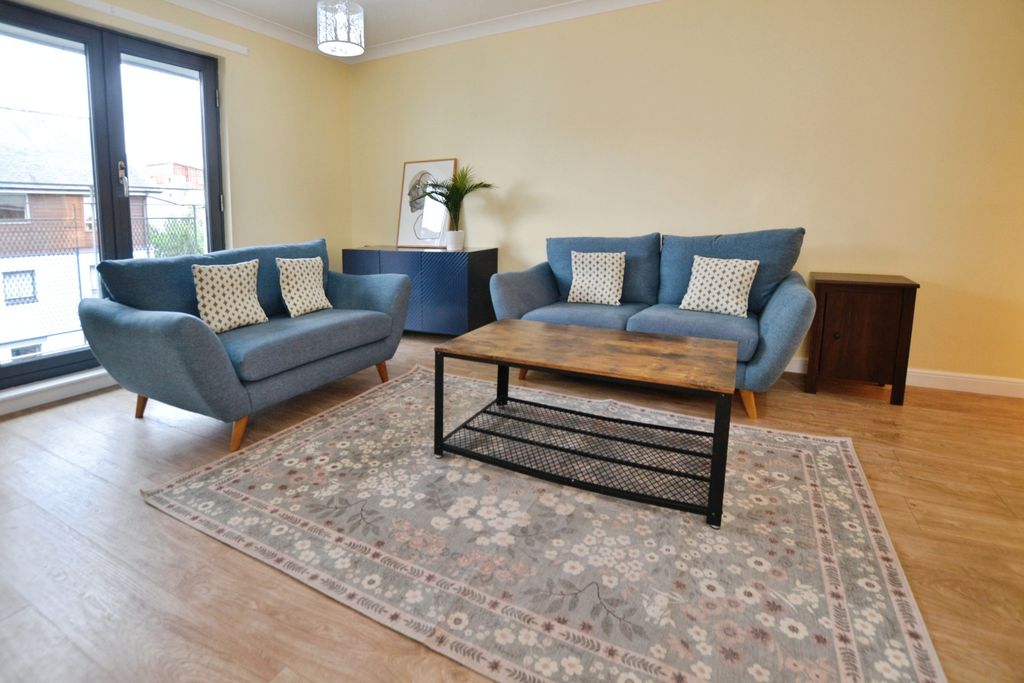 Property photo 3 of 11