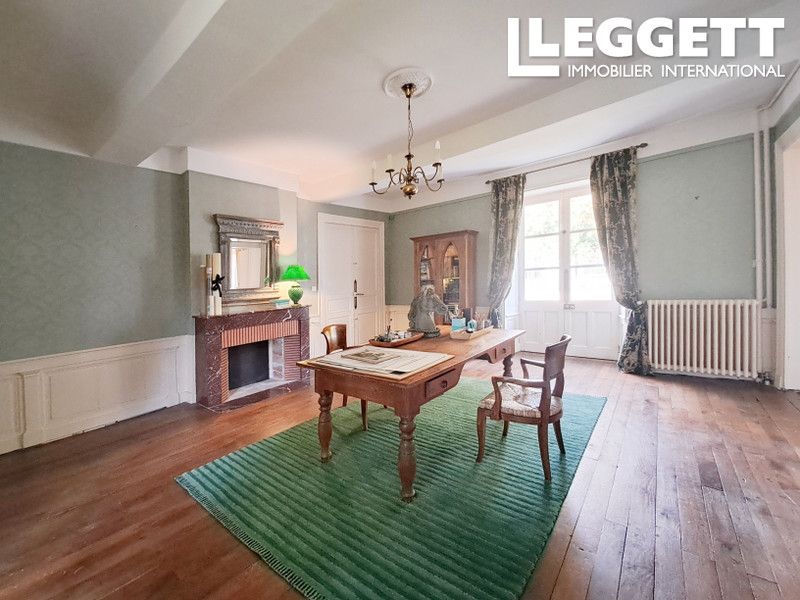 Property photo 3 of 10