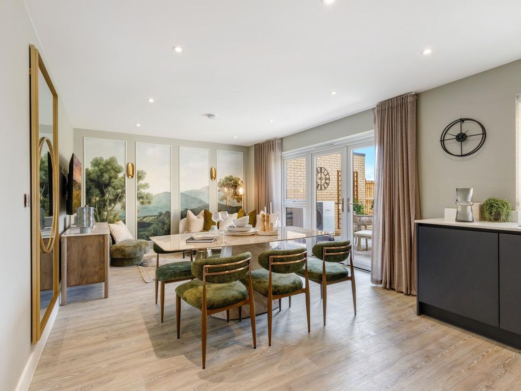 Property photo 3 of 17 The Violet, Number 127