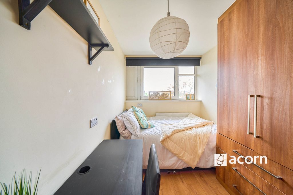 Property photo 2 of 7 Bedroom 2