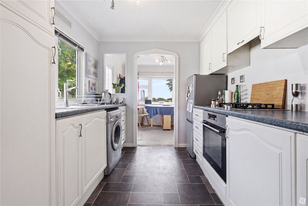Property photo 1 of 20 Kitchen
