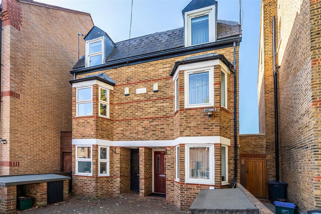 Property photo 1 of 32 113B-Graham-Road-37.Jpg