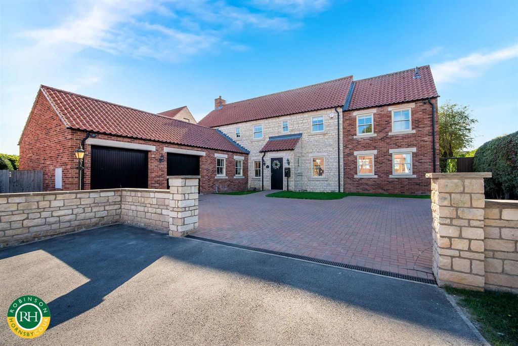 Property photo 1 of 35
