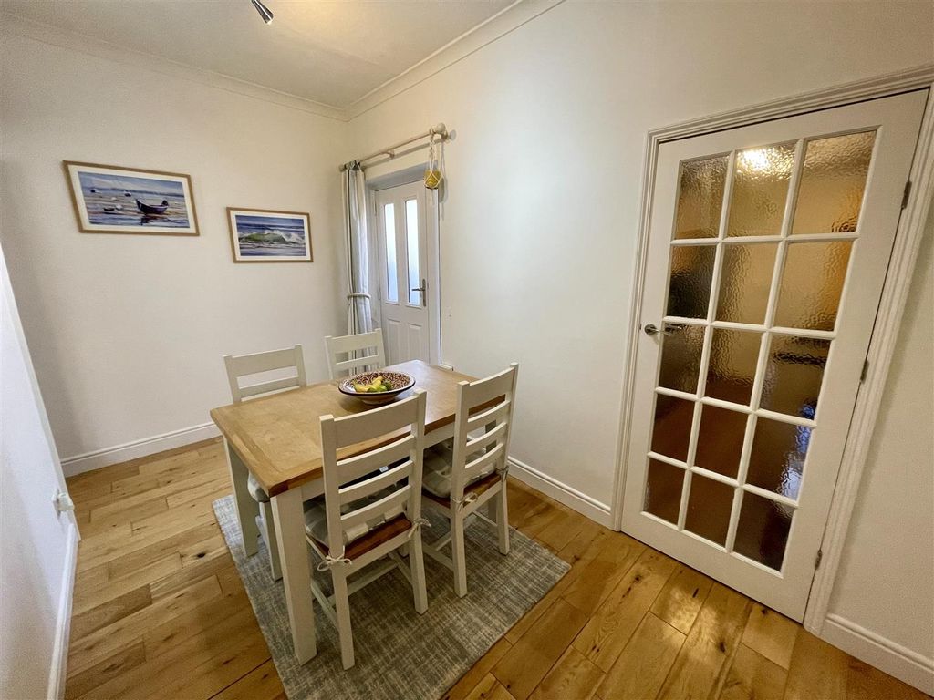 Property photo 3 of 10 Dining Room