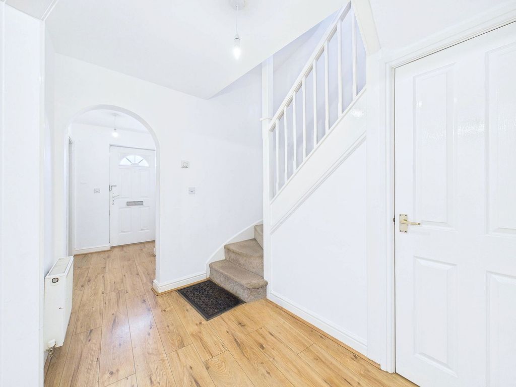 Property photo 3 of 26