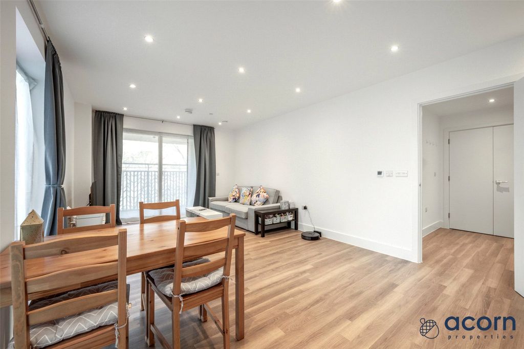 Property photo 2 of 19 Picture No. 01