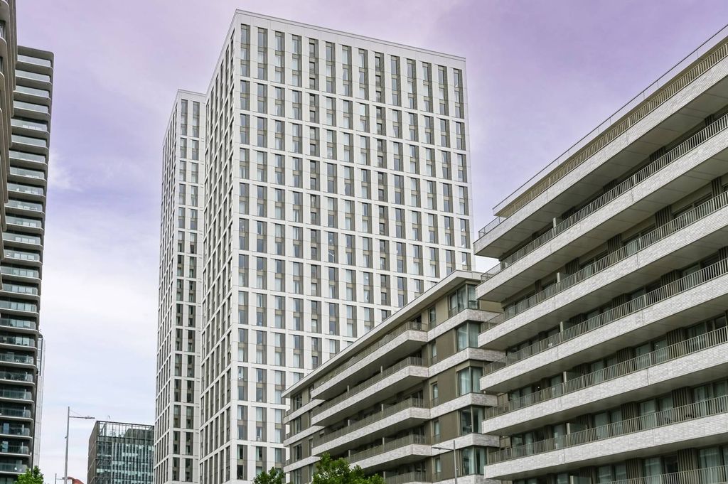 Property photo 1 of 39