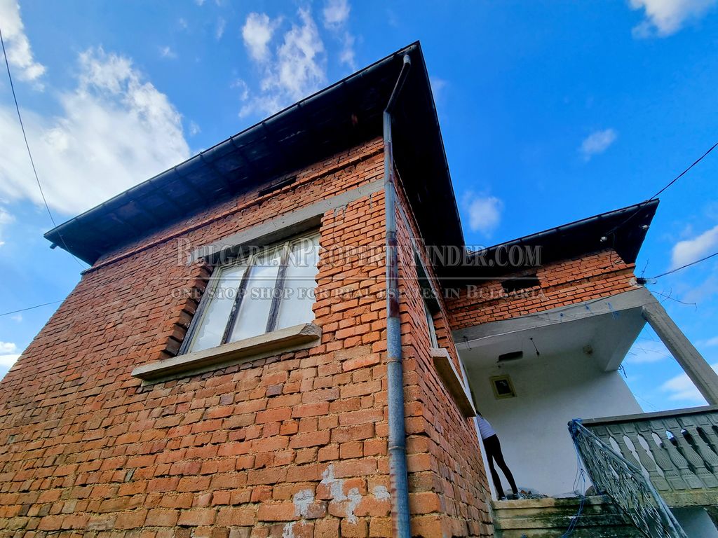 Property photo 2 of 7