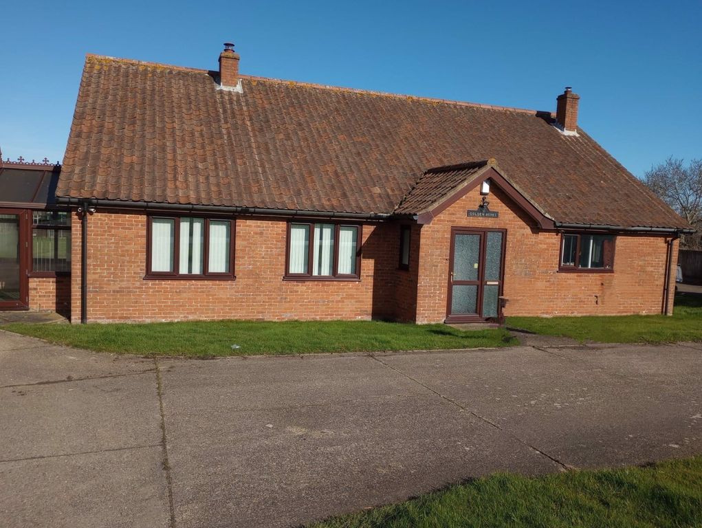 Property photo 2 of 18 Golden Acres Front