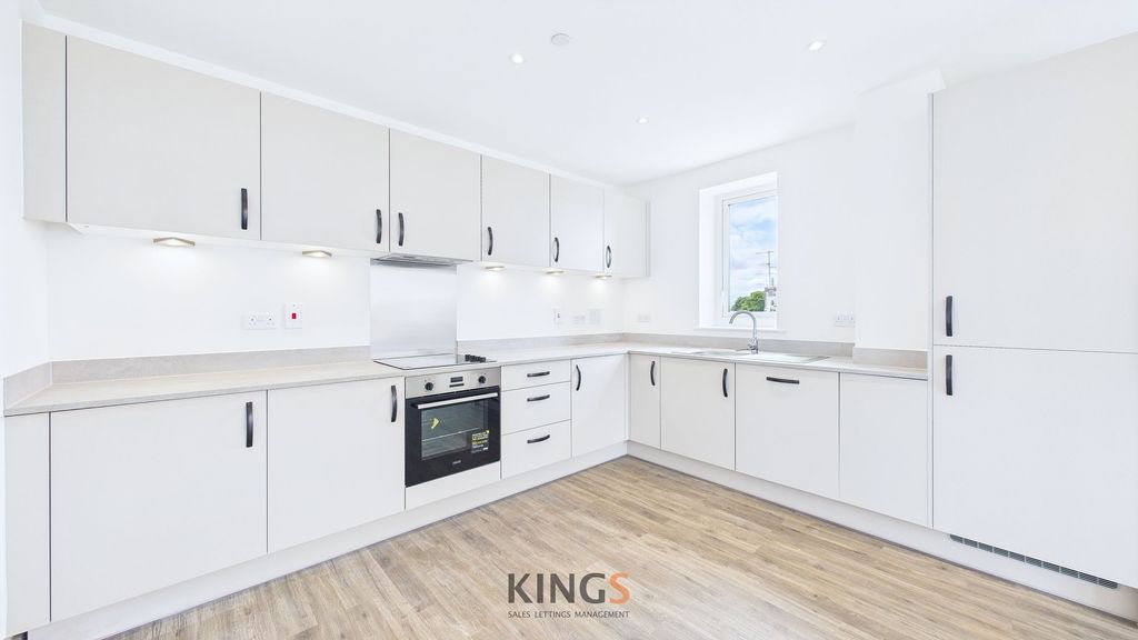 Property photo 2 of 13 Kitchen