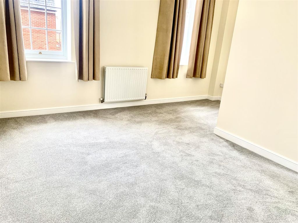 Property photo 3 of 11 616.Jpeg