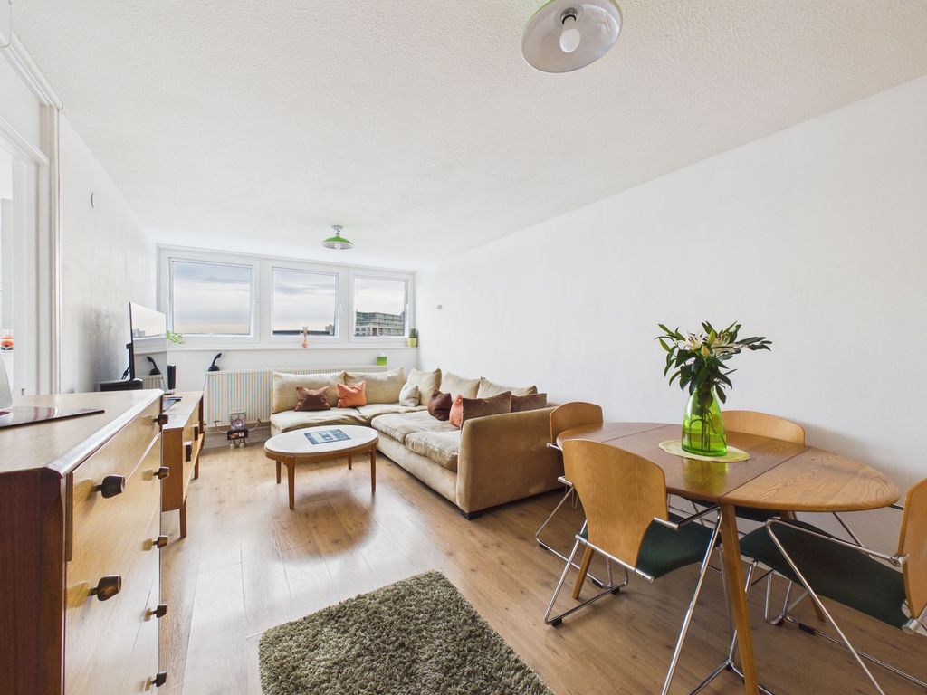 Property photo 2 of 15 Lounge/Dining Room