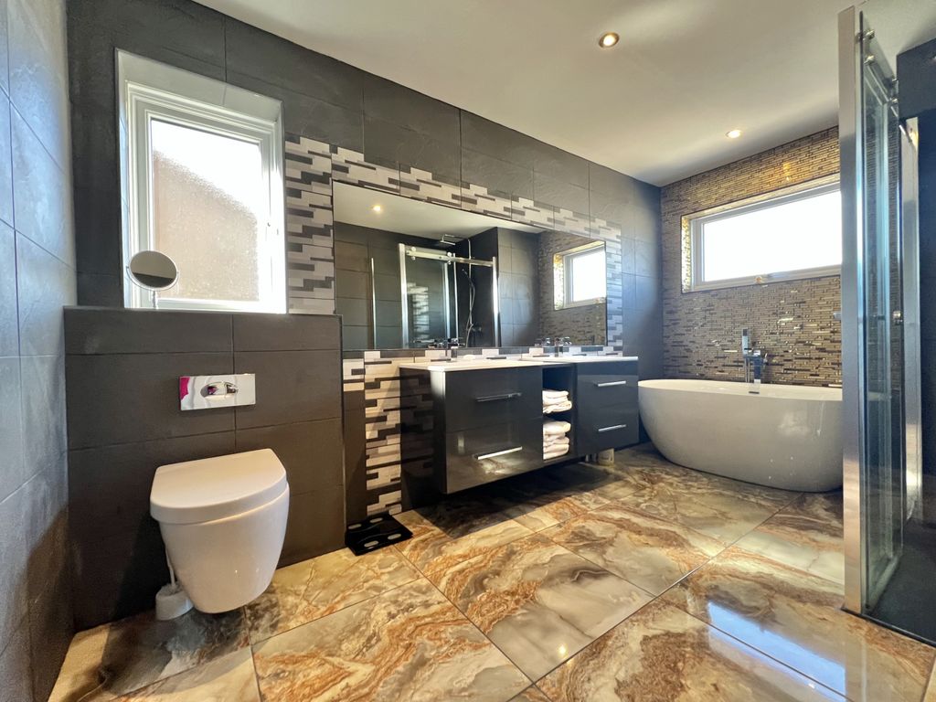 Property photo 1 of 29 High Specification, 3 Bedroom Home Situated In A Cul-De-Sac