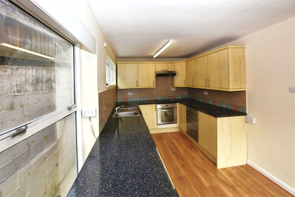 Property photo 3 of 11 Picture 3