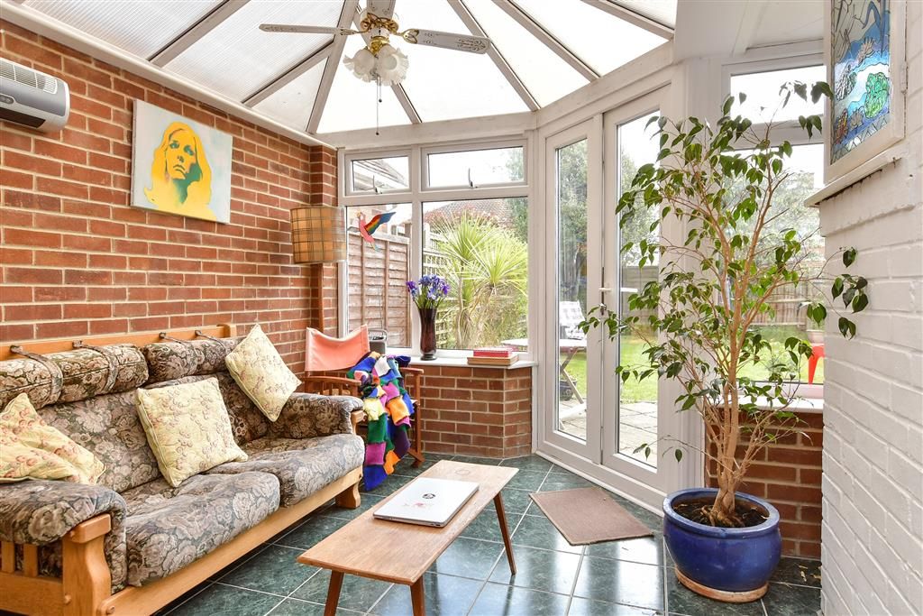 Property photo 1 of 17 Conservatory