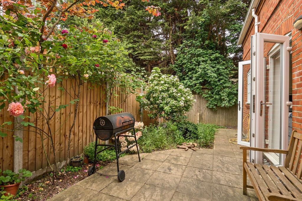 Property photo 3 of 17 Picture No. 12