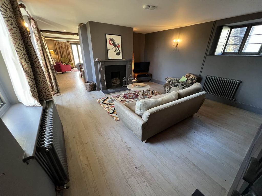 Property photo 2 of 15 Living Room