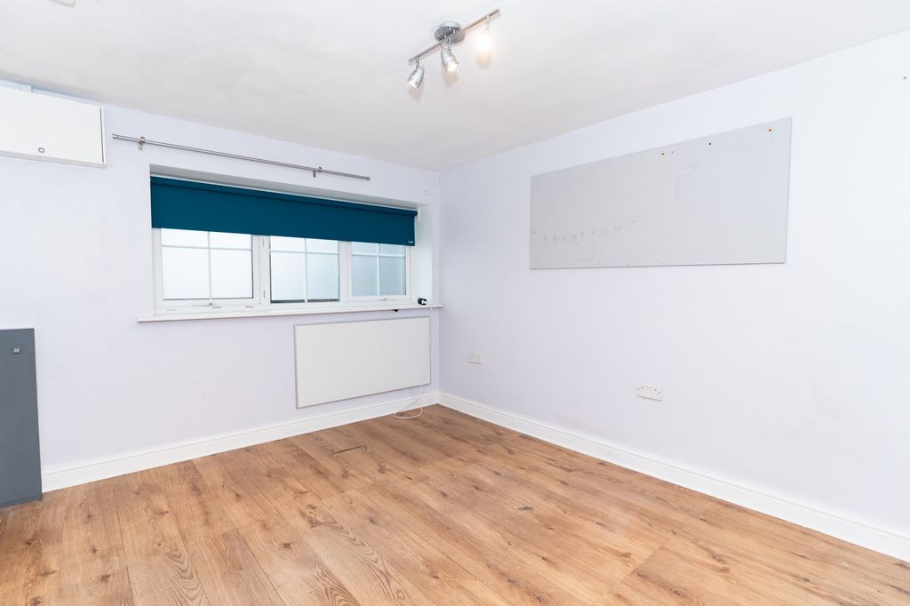 Property photo 2 of 10 Image 1