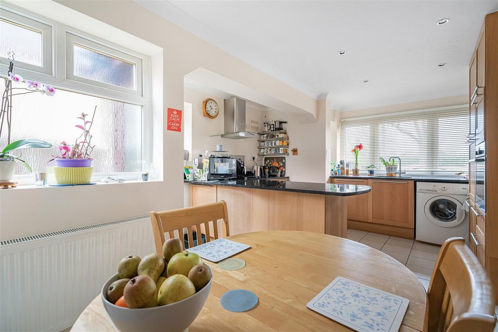 Property photo 3 of 31 3