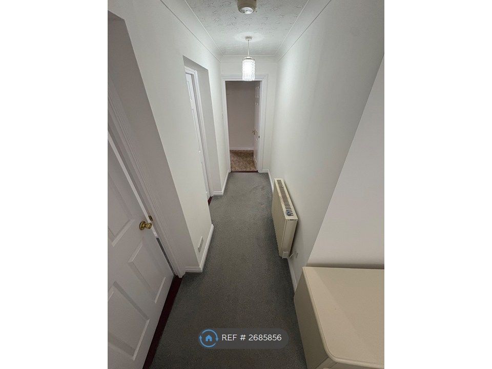 Property photo 3 of 27