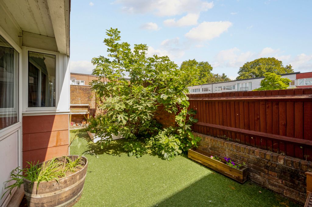 Property photo 2 of 13 Picture No. 08