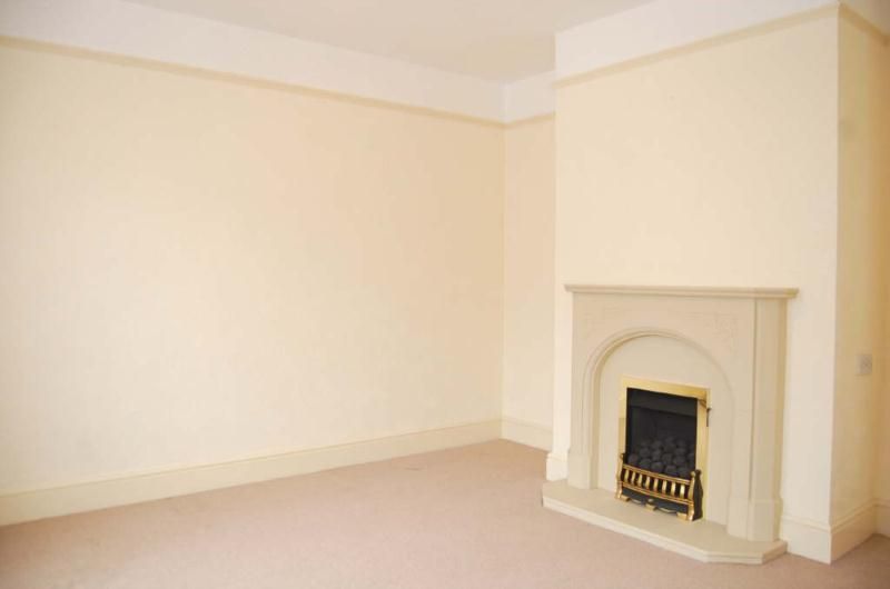 Property photo 2 of 4 Photograph 2