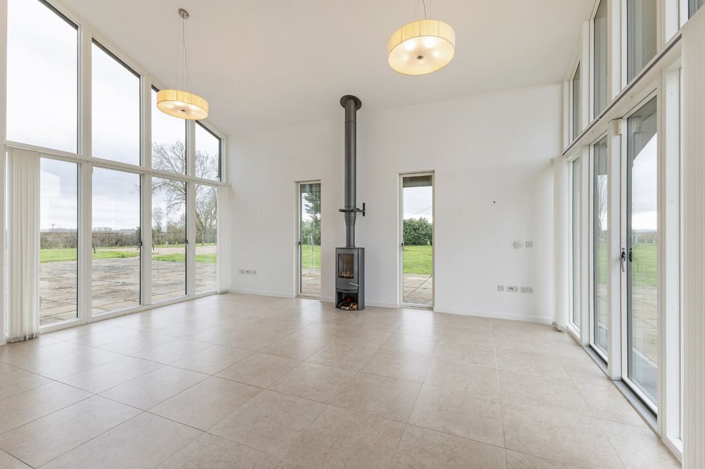 Property photo 2 of 14 Picture No. 06