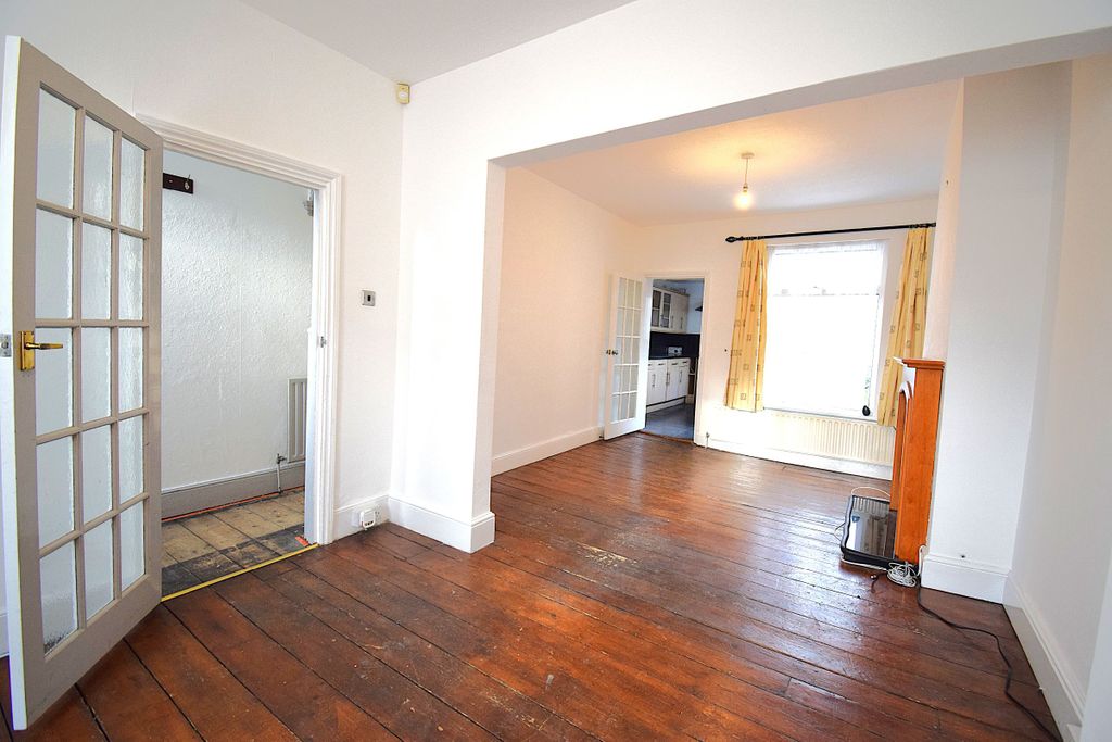 Property photo 3 of 16