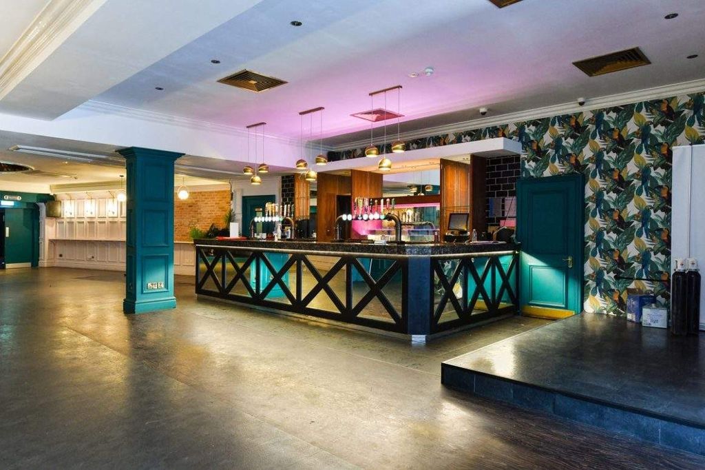 Property photo 3 of 5