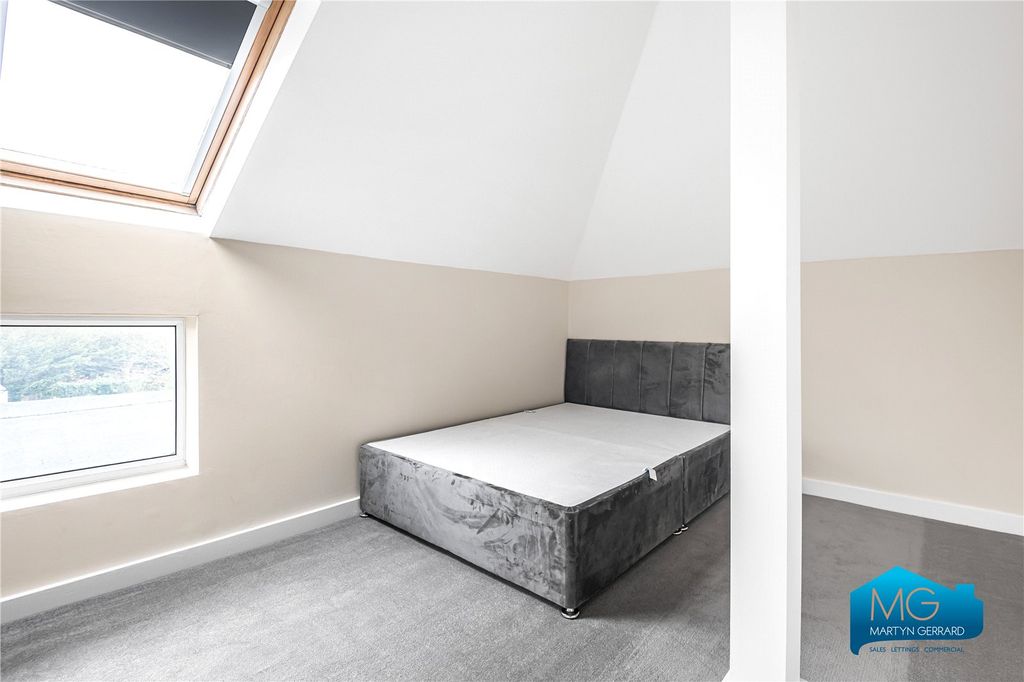 Property photo 3 of 7 Picture No. 46