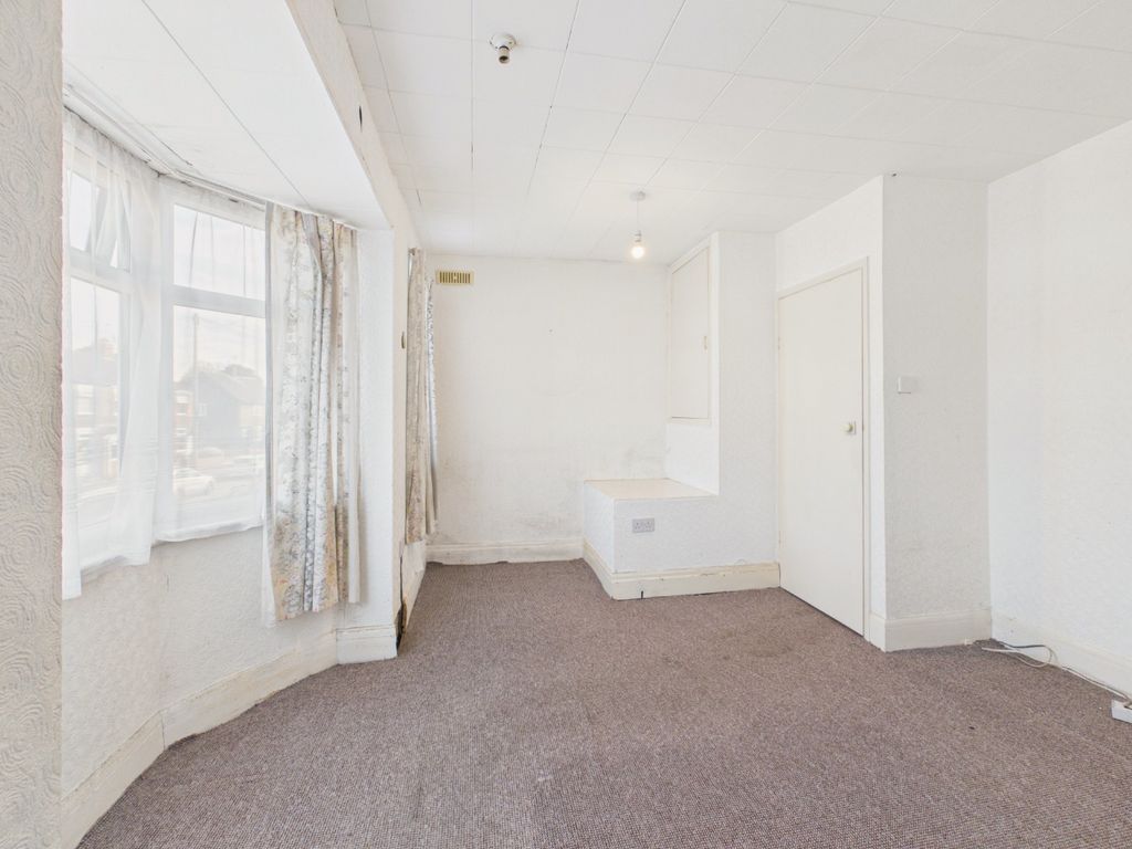 Property photo 3 of 17 5523575