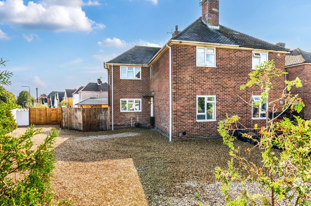 Property photo 1 of 13 1349673-22-68B95F...