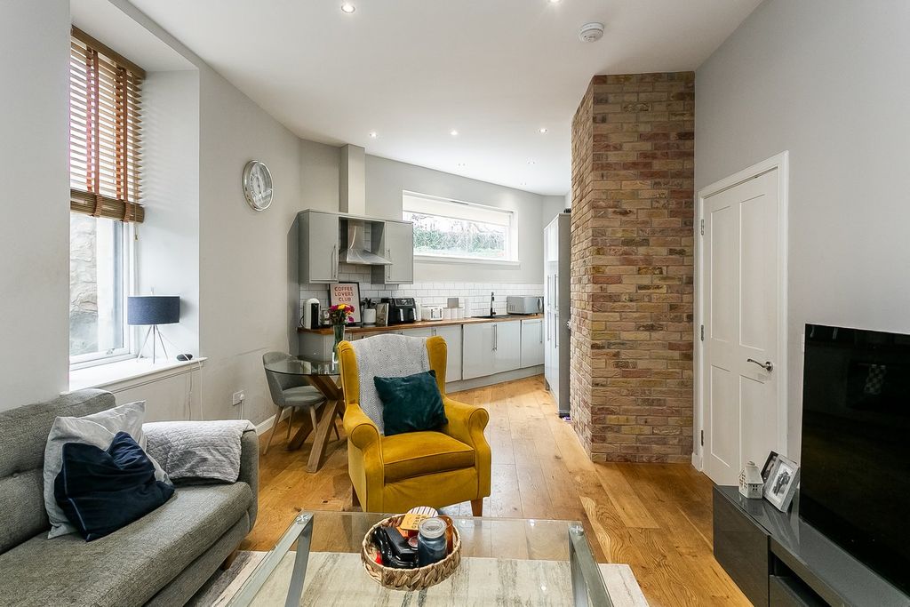 Additional image 4 of 2 bed flat for saleLower London Road, Abbeyhill, Edinburgh EH7