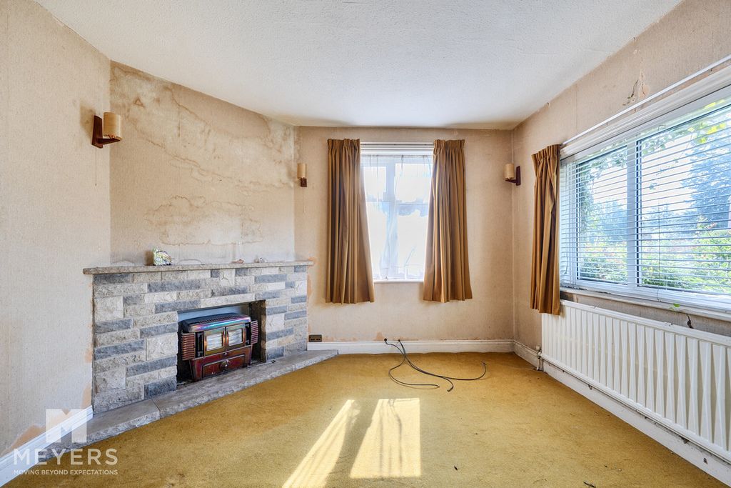Property photo 2 of 49