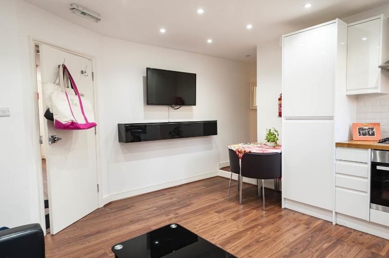 Property photo 3 of 14 Photo 7