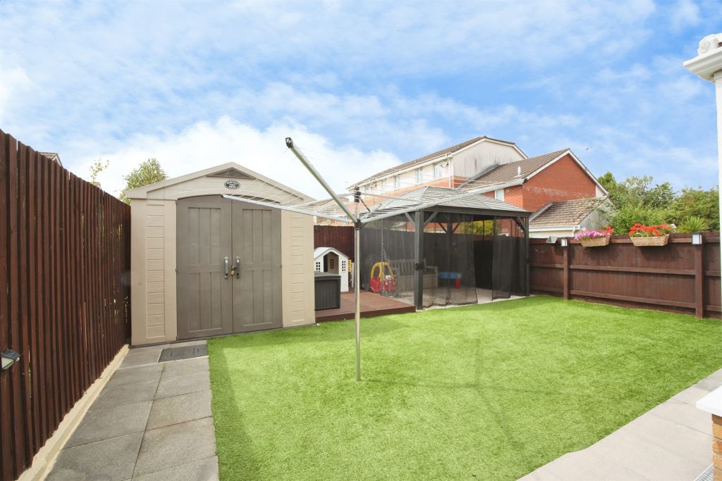 Property photo 2 of 25