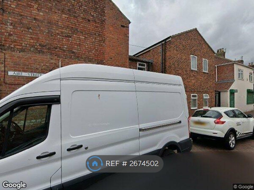 Property photo 1 of 1