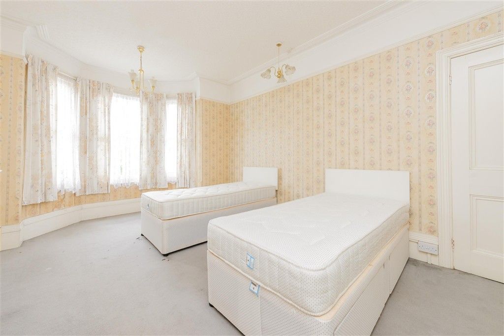 Property photo 3 of 12 Bedroom 2