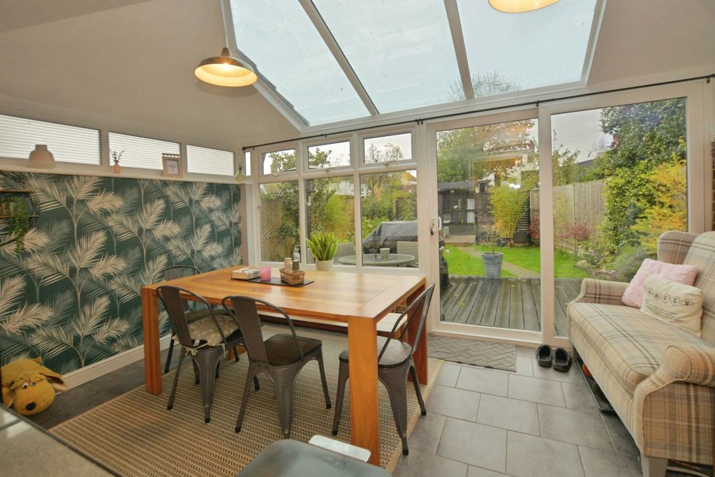 Property photo 3 of 17 Photo