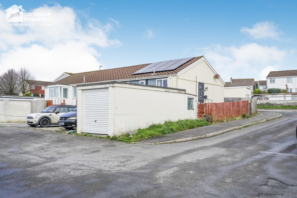 Property photo 1 of 11 Front View