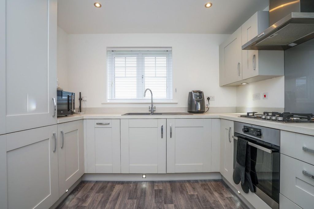 Property photo 2 of 23 14 Cornflower Close Hambleton Yo8 9Ue_Dsc05109.Jpg