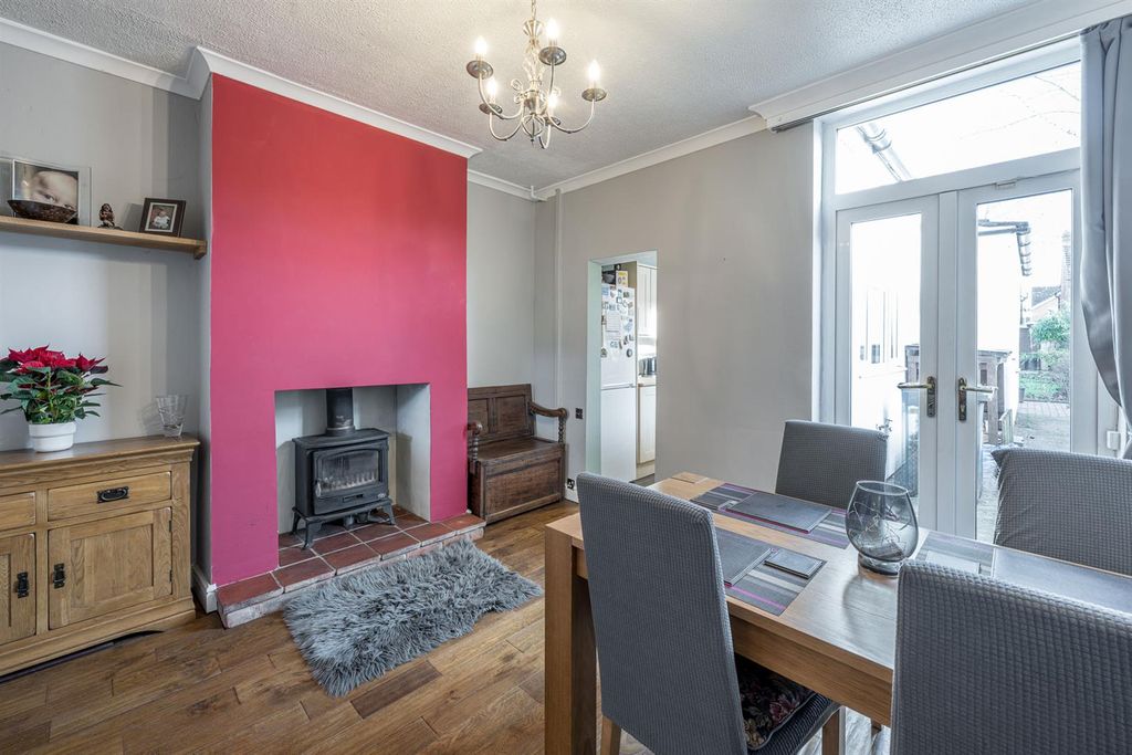 Property photo 3 of 19