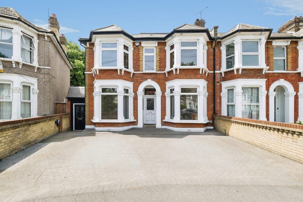 Property photo 2 of 49