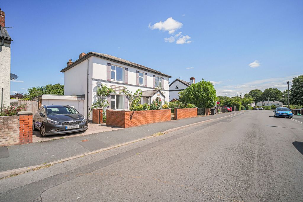 Property photo 1 of 44