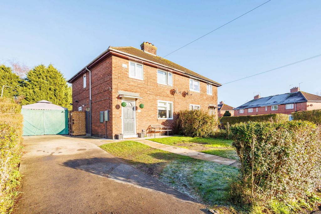 Property photo 2 of 18